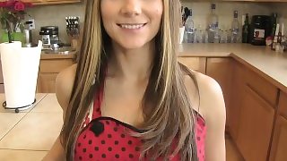 Awesome Slutbot Mommy: Women Taking orders w Mandy Flores